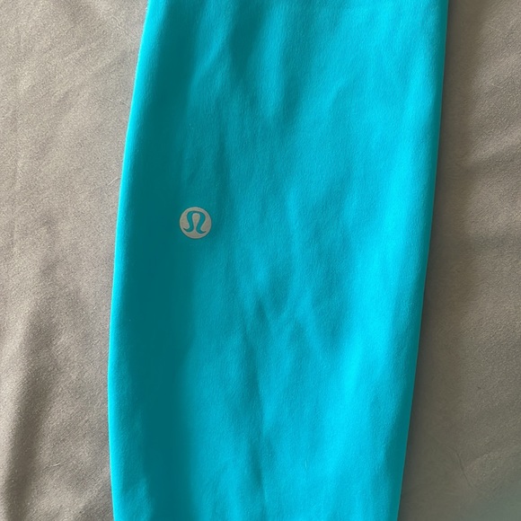 lululemon size 2 teal wunder train pants - Picture 3 of 3